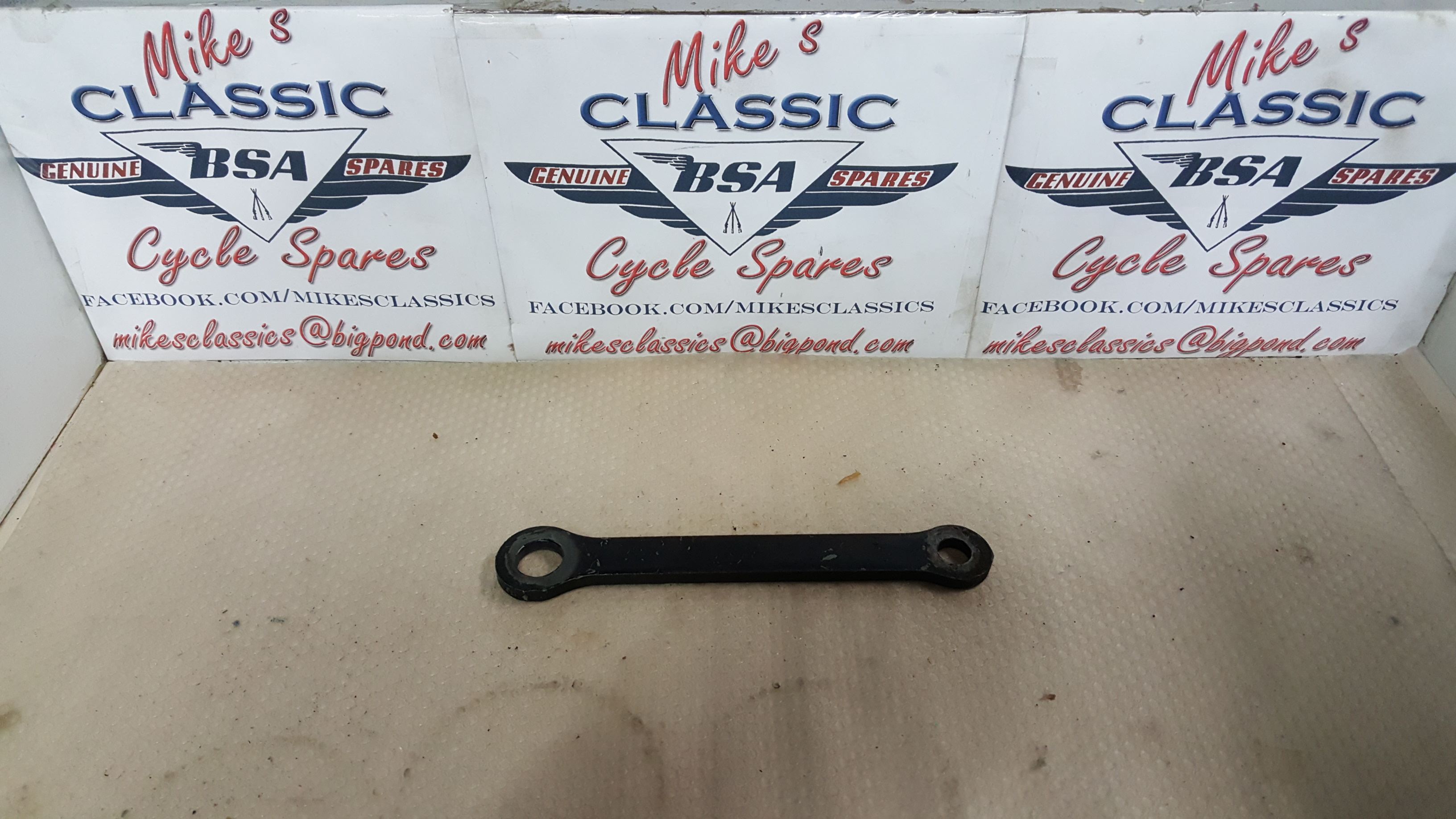 Bsa Rocker Arm BSA REAR WHEEL TORQUE ARM 42-6345 | Mikes Classic Cycle Spares