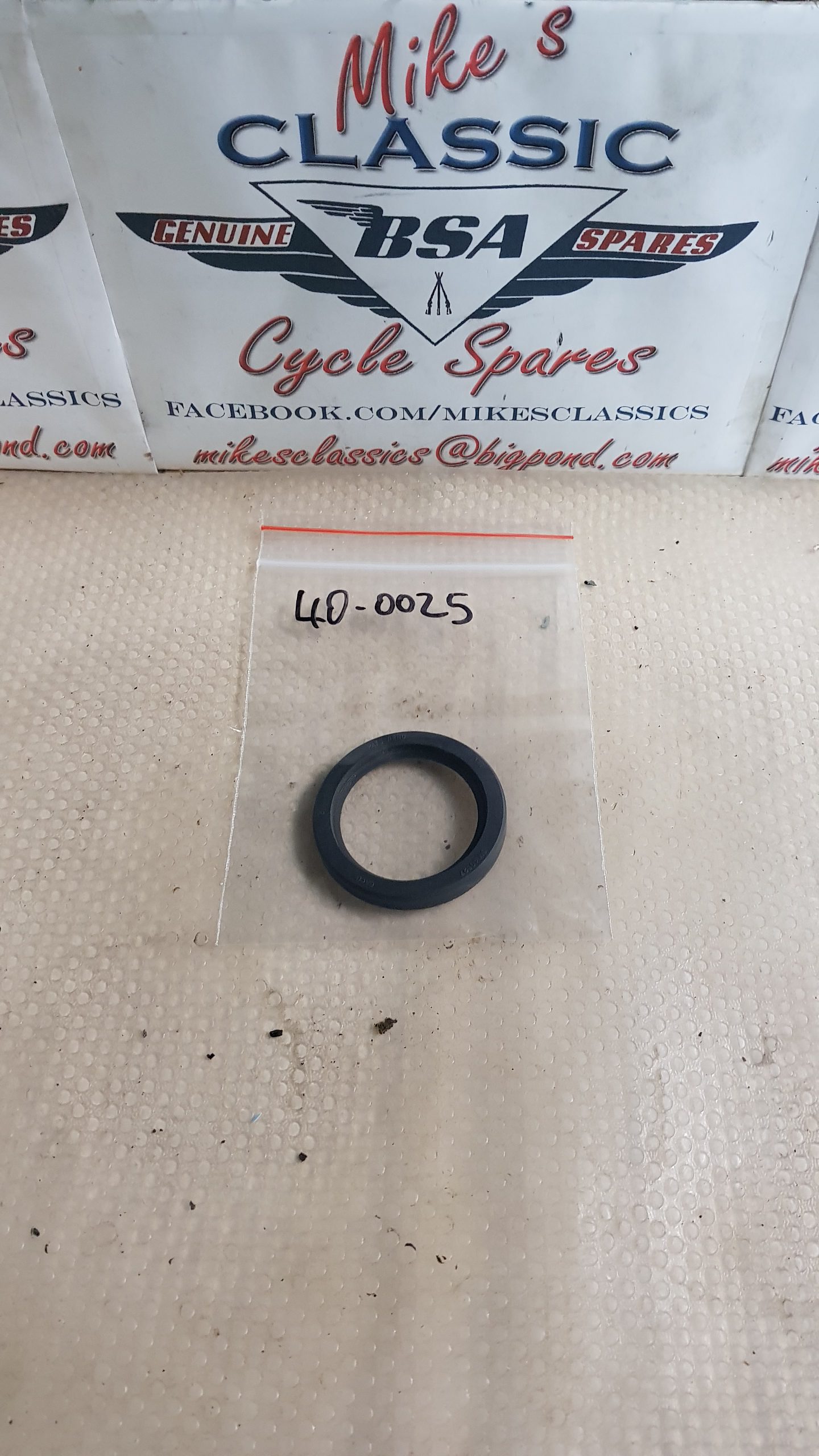 NOS BSA C15 C25 B25 B40 B44 B50 C15 SEAL 400025 Mikes Classic Cycle